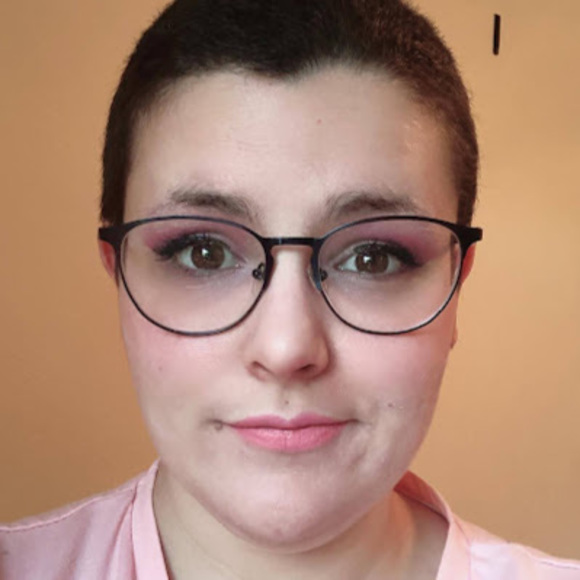 Meet your Posher, Shae - Picture 1 of 1